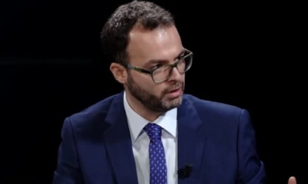 Vela: Nuk kërkohet miratim, por koordinim me KFOR-in