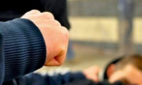 Përleshen mes veti katër persona në Graqanicë