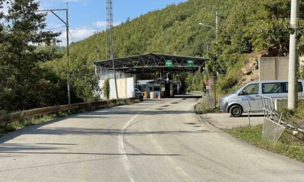 Pikat kufitare në Jarinjë dhe Bërnjak ende të mbyllura
