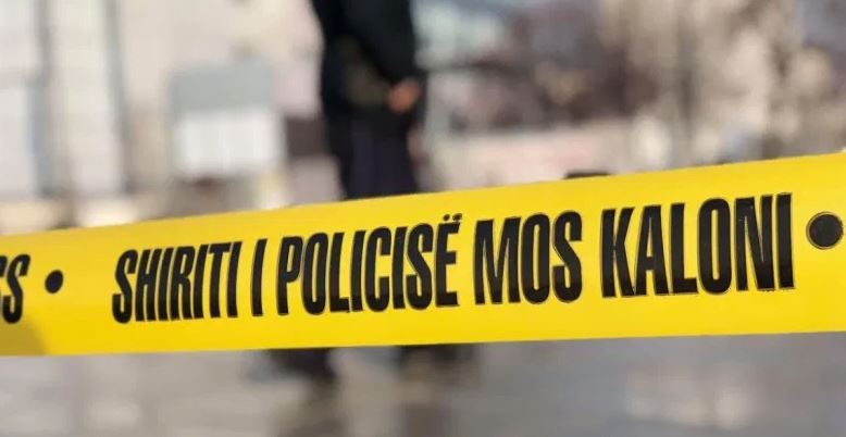 Vdes një person në Pejë, dyshohet se u lëndua me motosharrë