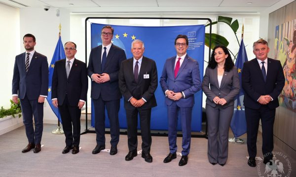 Borell mbledh 6 presidentët në Nju Jork, Osmani dhe Vuçiq pjesë e takimit