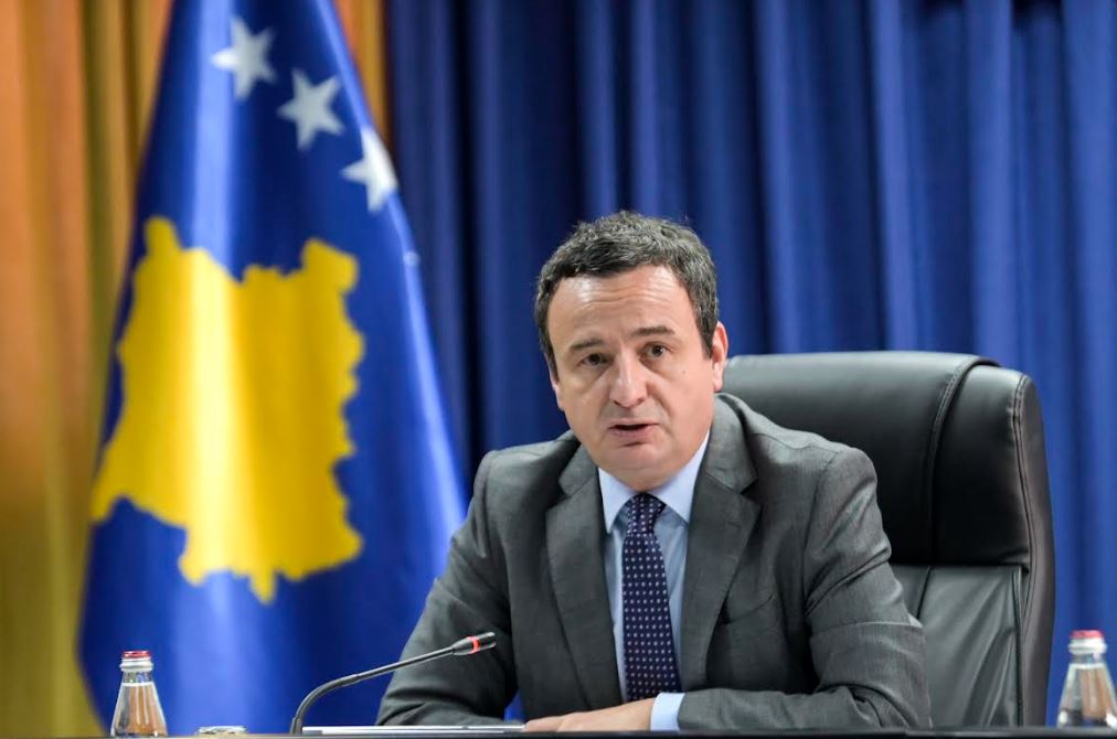 Kurti sot takohet me kryetarët e komunave