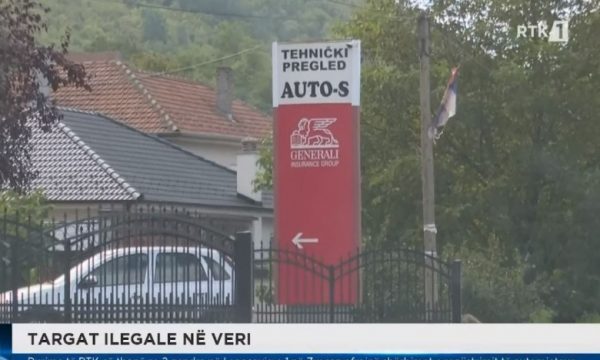 Vazhdon regjistrimi i veturave me targa ilegale KM në komunat veriore
