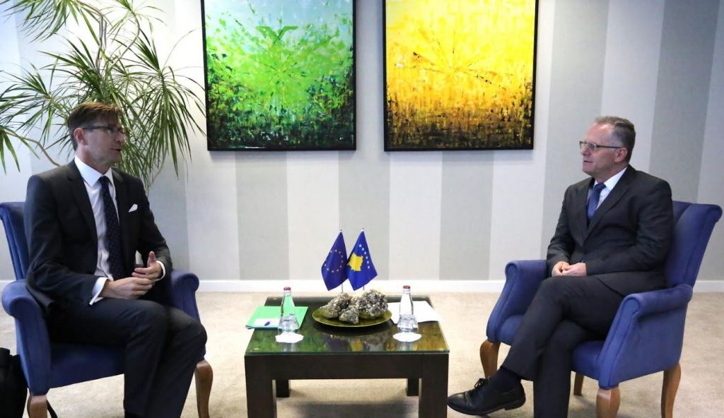 Bislimi takon zyrtarin evropian, e njofton më detajisht për agresionin e Serbisë të 24 shtatorit