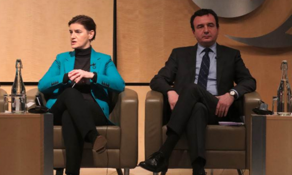 Kurti ironizon në Tiranë: Vuçiq i zënë me vizitën në Kinë, Bërnabiqit i kërkova ta nënshkruajmë marrëveshjen dhe aneksin e Ohrit