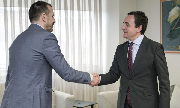 Kurti priti në takim ambasadorin e ri jorezident të Irlandës, Ragnar Almqvist