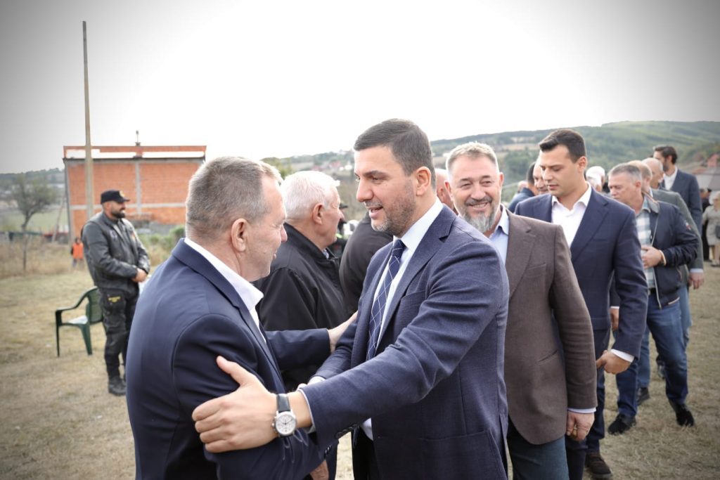 Krasniqi viziton Gucatin: Hysi sot reflektonte forcën dhe qëndresën e çlirimtarëve tjerë në Hagë