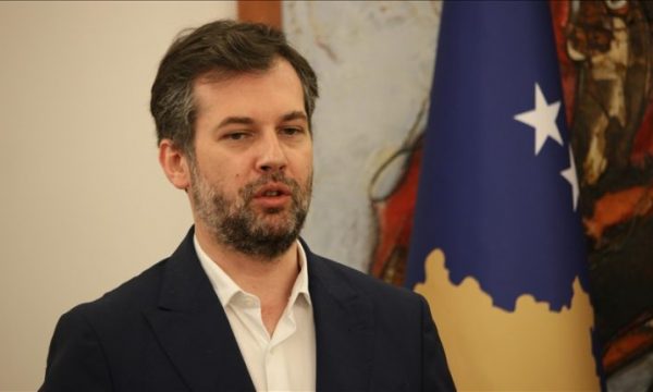 Çeku: Afër 1.800 monumente të Kosovës janë dëmtuar nga Serbia gjatë luftës – qëllimshëm