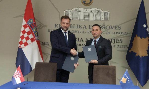 Aksidenti i ministrit kroat të Mbrojtjes, Mehaj i uron shërim të shpejtë