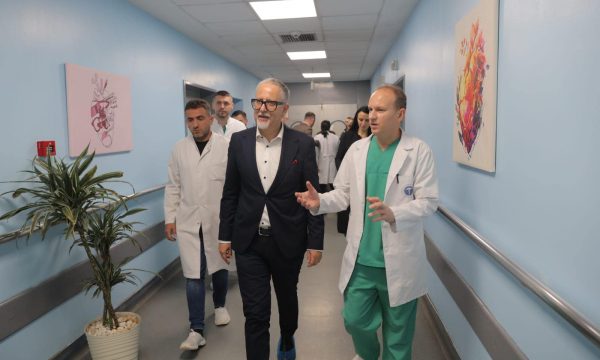 Vitia njofton që ka nisur investimi në Klinikën e Kardiokirurgjisë: Mbi 750 mijë euro është vlera