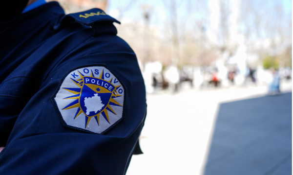 Policia për aksidentin në autostradë: 14 automjete të përfshira, raportohet për të lënduar