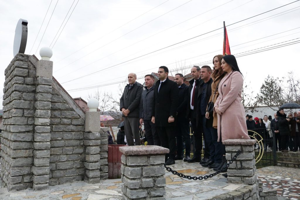 Homazhe nderimi për katër dëshmorët në fshatin Krojmir