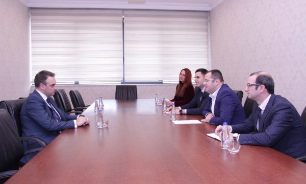 O’Connell në Prishtinë, BQK tregon çfarë diskutoi me Guvernatorin