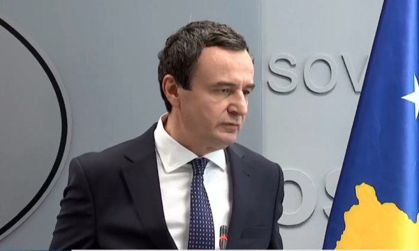 Kurti i ndan shqetësimet me socialistët evropianë për gjendjen e sundimit të ligjit në Serbi