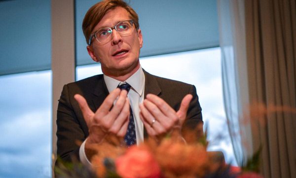 Diplomati slloven: Serbia po vazhdon bashkëpunimin e ngushtë me Rusinë, madje ka takime të rregullta me zyrtarët e Moskës