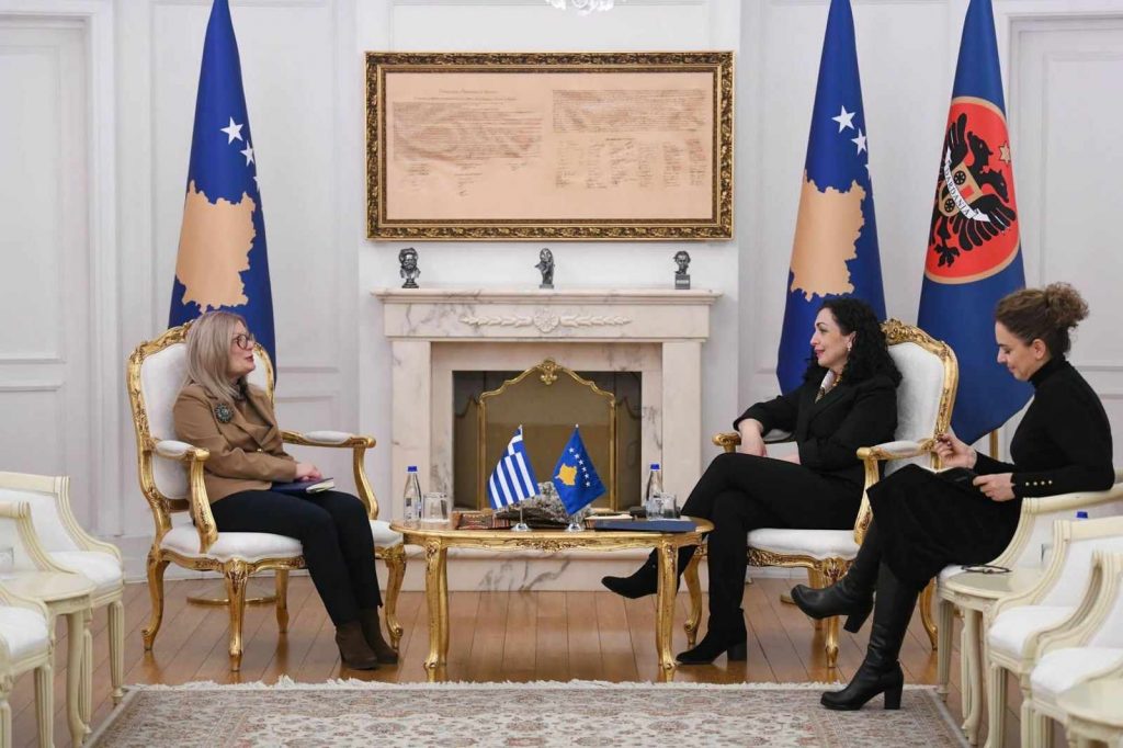 Ambasadorja greke takon presidenten, flasin për dialogun Kosovë-Serbi
