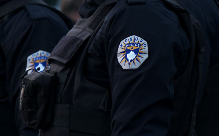 Policia konfiskon një armë me 15 fishkë në Skenderaj