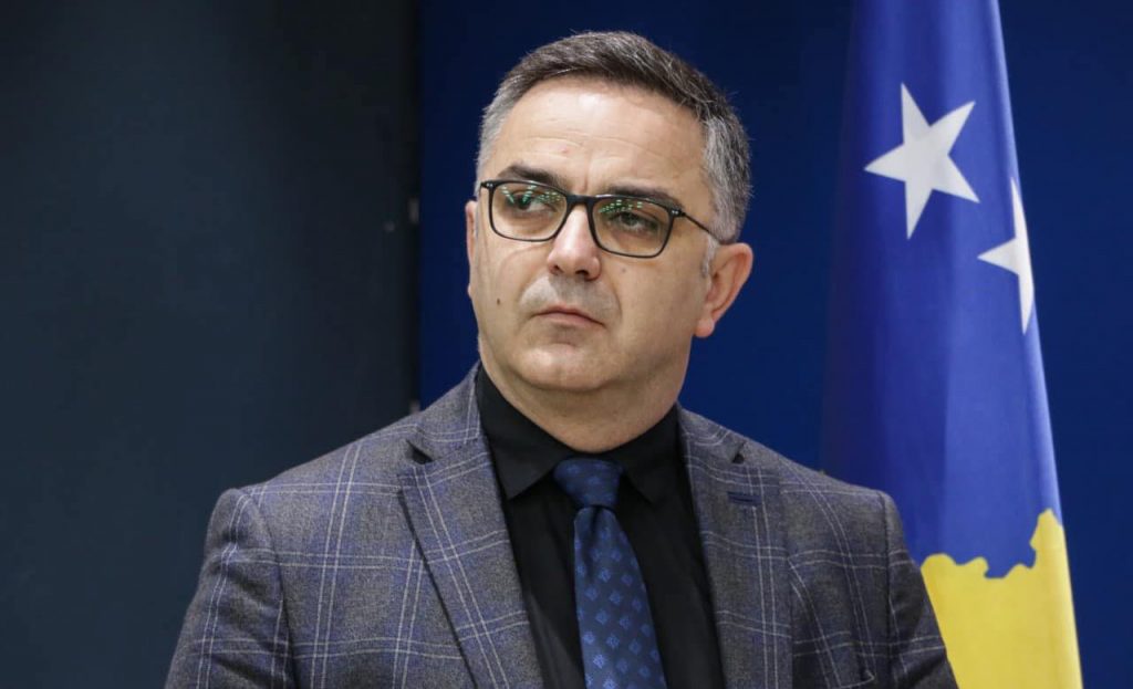 Tahiri: Paga mesatare në sektorin publik duhet të jetë 1000 euro