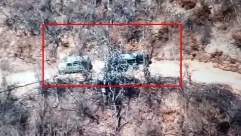 Kurti publikon pamje, forcat ushtarake serbe shihen pranë kufirit me Kosovën