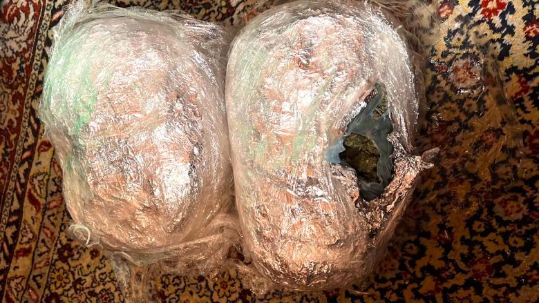 Policia i gjeti mbi një kilogramë marihuanë – arrestohet 23 vjeçari nga Gjilani