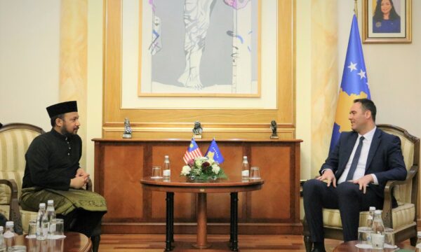 Ambasadori jorezident i Malajzisë i thotë Konjufcës se vendi i tij do të jetë mbështetës i vazhdueshëm i Kosovës