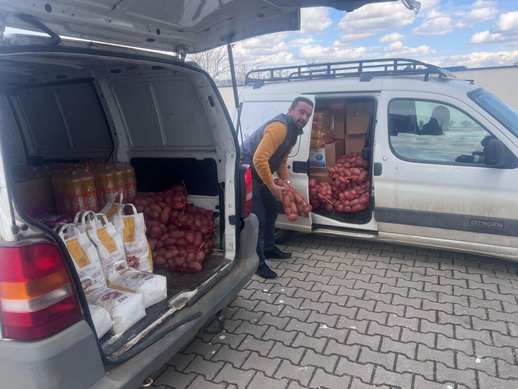Shpërndahen edhe 100 pako ushqimore për familjet me nevojë në Lipjan