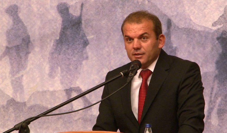 Lulzim Jashari: Arma e shqiptarit shkrepi vetëm në emër të lirisë
