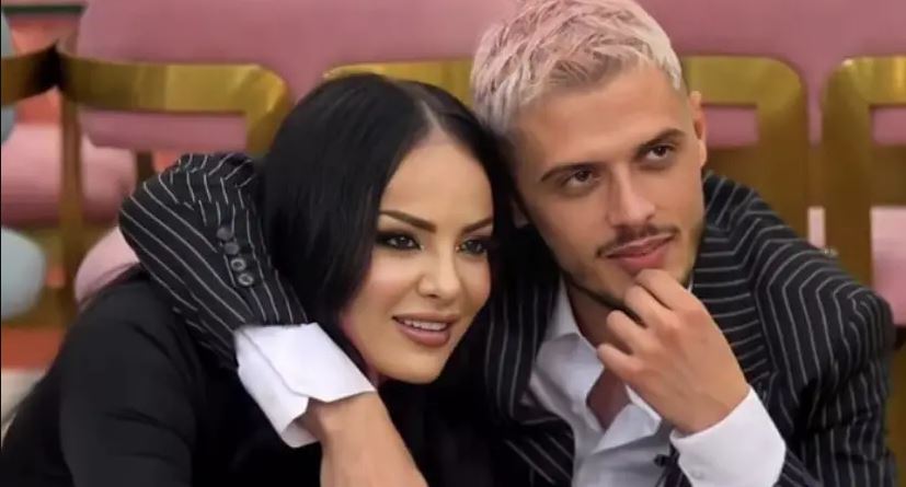 Bardhi me dedikim për Sarën: Ti je arsyeja pse marr frymë!