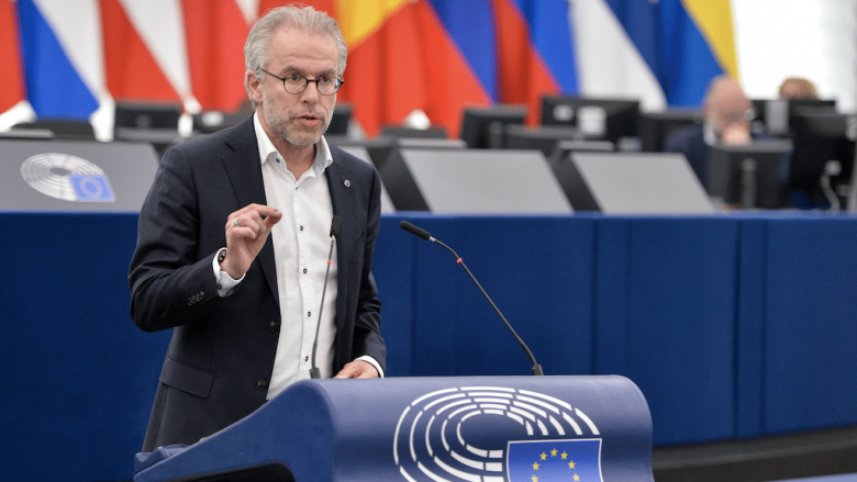 Eurodeputeti holandez: Provokime fëmijërore dhe të rrezikshme nga Serbia – zv.drejtori i policisë të lirohet menjëherë