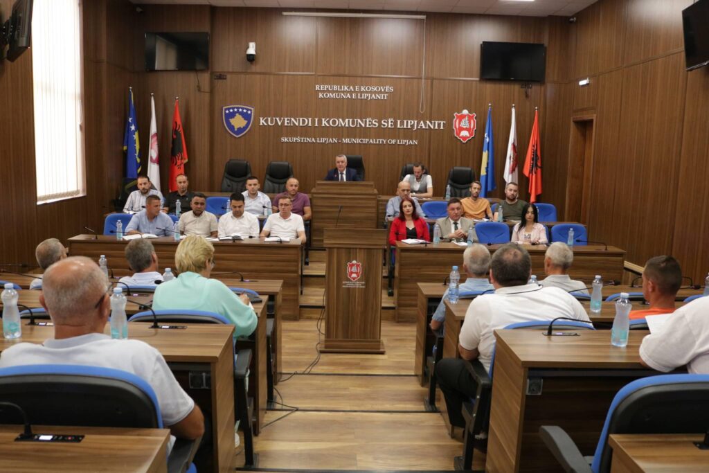Kryetari Ahmeti ka mbajtur takim publik me qytetarë