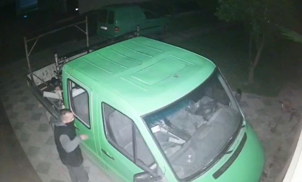 Lipjan, policia kërkon ndihmë për identifikim të personit të dyshuar (FOTO)