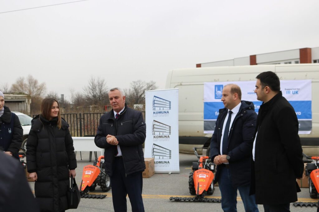 Komuna e Lipjanit në bashkëpunim me organizatat Islamic Relief Kosova shpërndan motokultivatorë për bujqit e Lipjanit