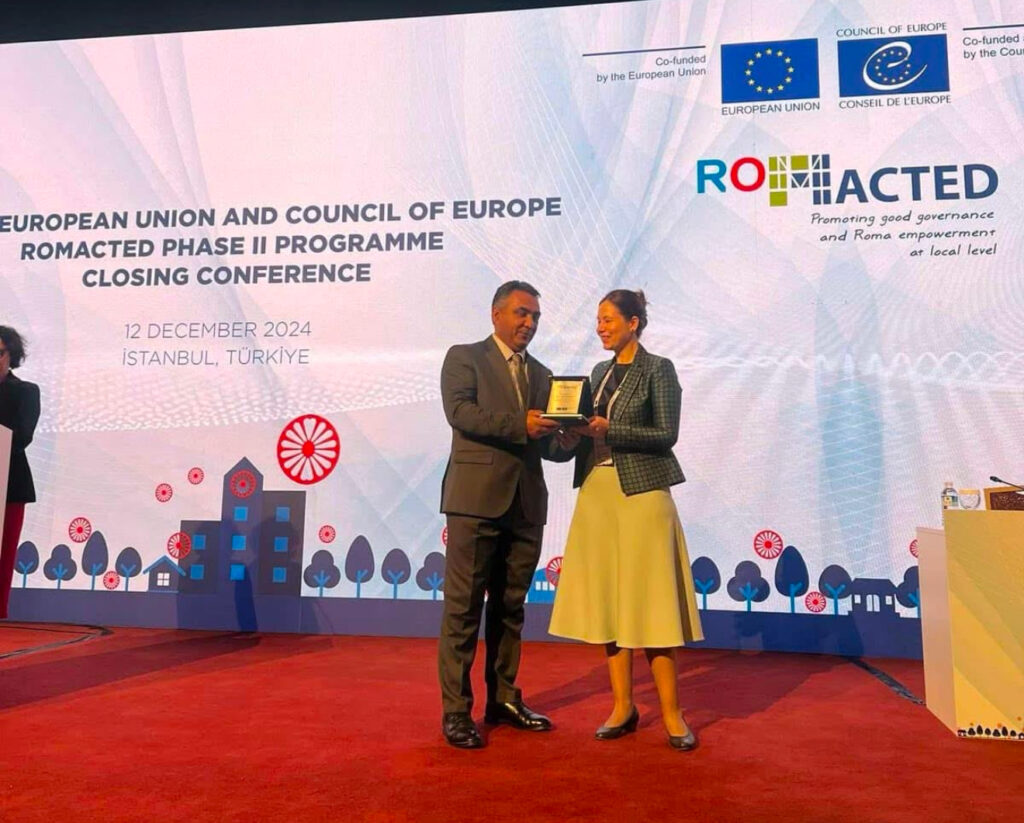 Komuna e Lipjanit nderohet me çmim nga Këshilli i Evropës për bashkëpunimin në programin ROMACTED