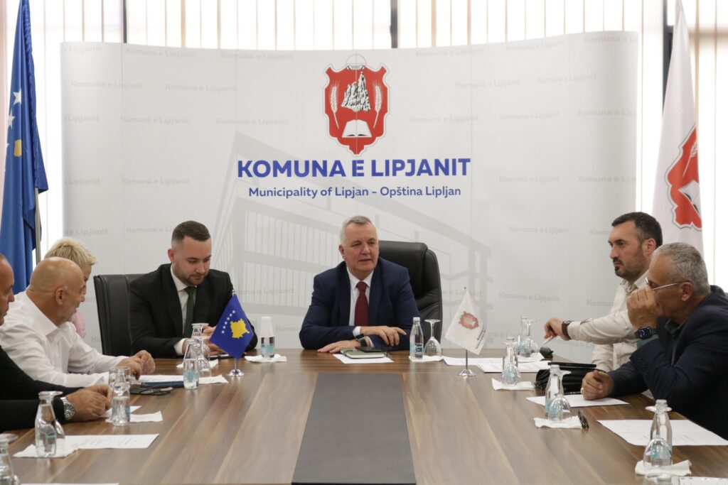 Mbahet takimi i radhës i Këshillit Publiko-Privat në Lipjan