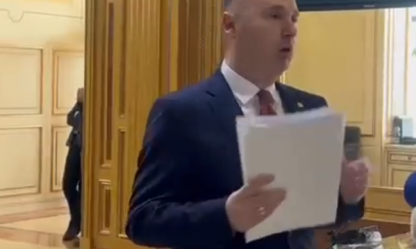 Zemaj: S’u shpërnda me kohë dokumentacioni i dorëheqjes së kryeministrit dhe ministrave