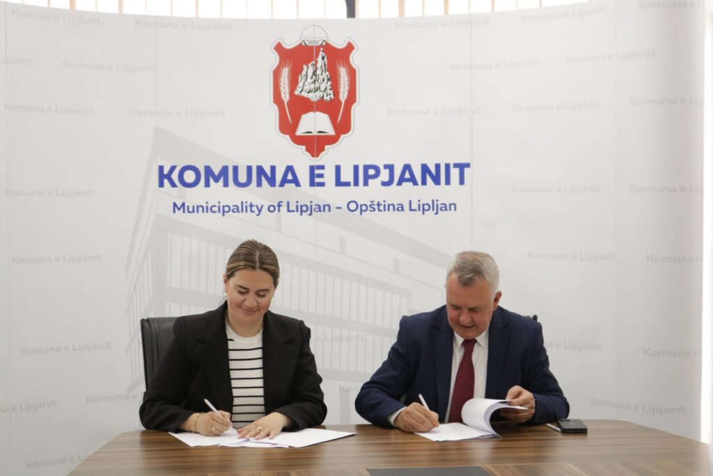 Imri Ahmeti nënshkruan marrëveshje bashkpunimi me organizatën The Foundation House