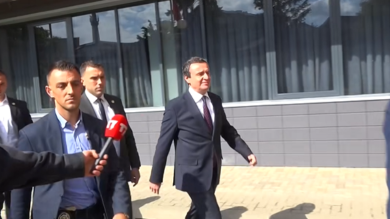 Tentativa e 15-të për konstituimin e Kuvendit, Kurti sërish kalon në heshtje para mediave