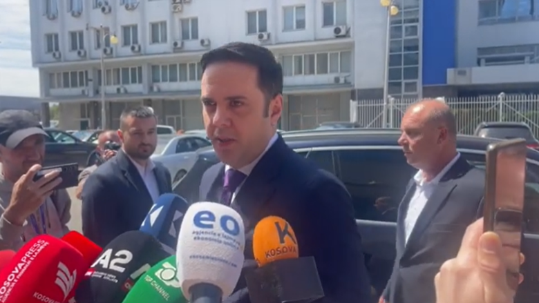 Pas letrës së Kurtit, Abdixhiku: Do të japim përgjigje zyrtare, pa arrogancë