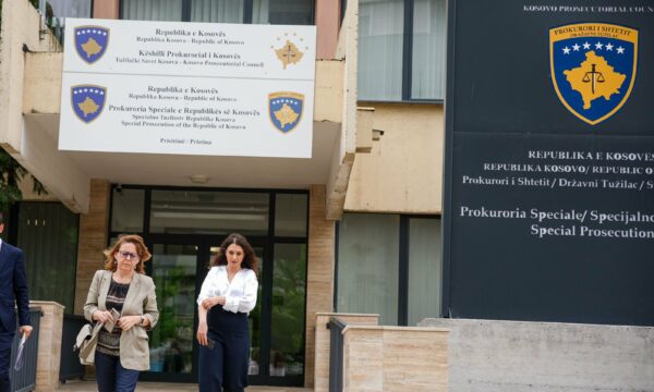 Bajrami: Dorëzuam 17 kallëzime penale ndaj Kurtit dhe ish-ministrave, tani është në dorë të Prokurorisë Speciale