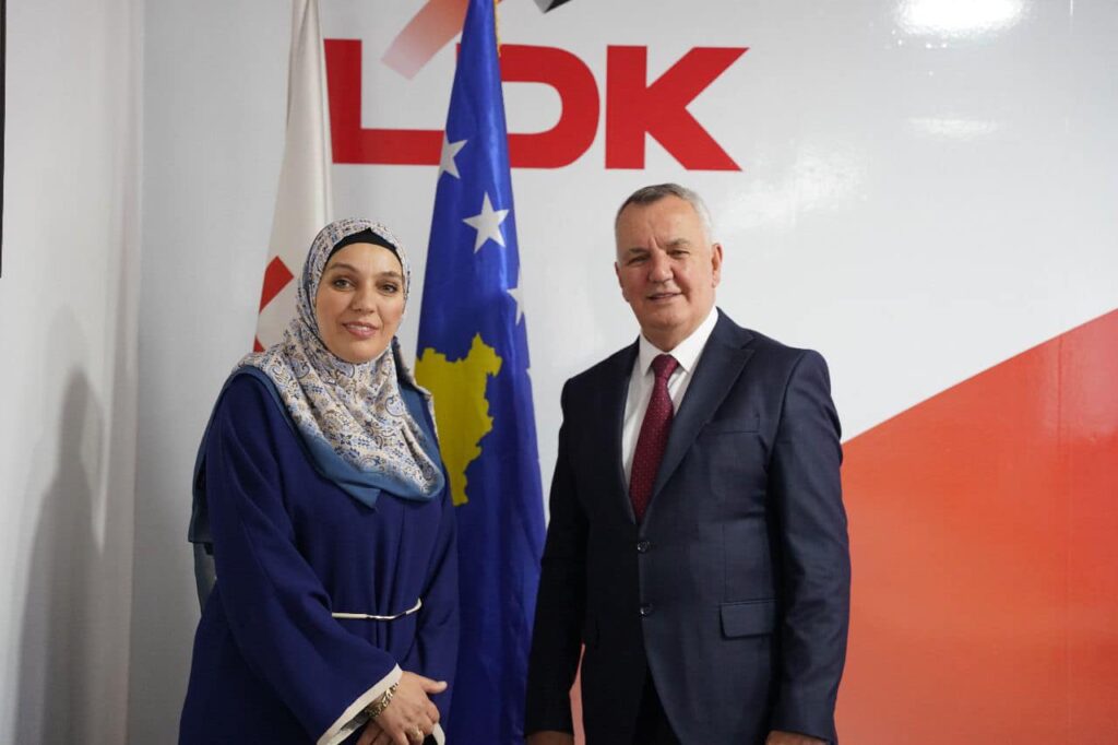 Sanije Gashi Mehmeti i bashkohet ekipit të  LDK-së në Lipjan