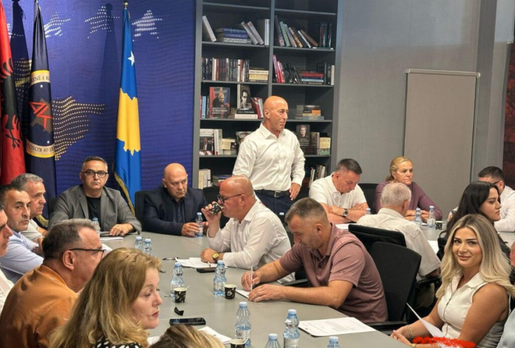 AAK-ja i miraton 11 kandidatura për kryetarë të komunave, Lipjan Ilir Tashollin