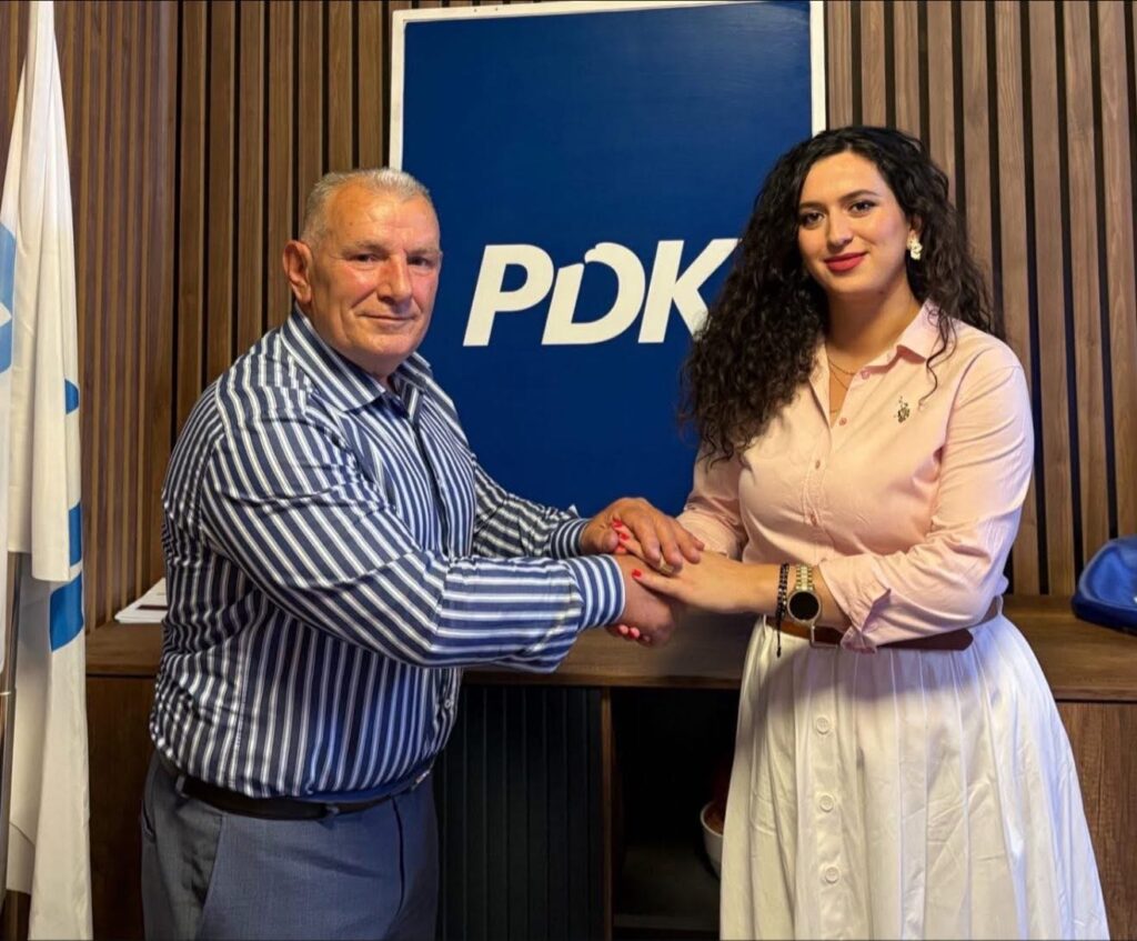 Shukri Buja: Egzona Bytyqi krenari për Lipjanin, për PDK-në dhe për Kosovën!