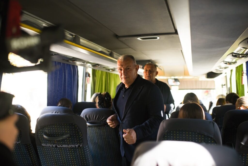 Shukri Buja premton transport publik falas për nxënësit dhe stacion të ri autobusësh në Lipjan