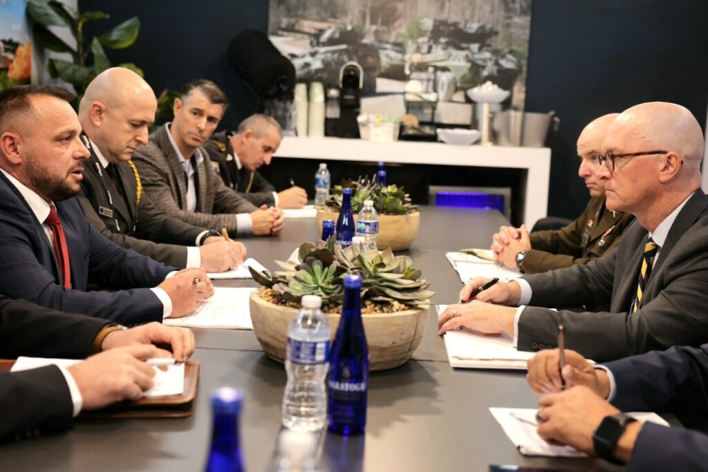 Takim strategjik në SHBA, Kosova përgatitet për prokurime të reja ushtarake me ndihmën amerikane