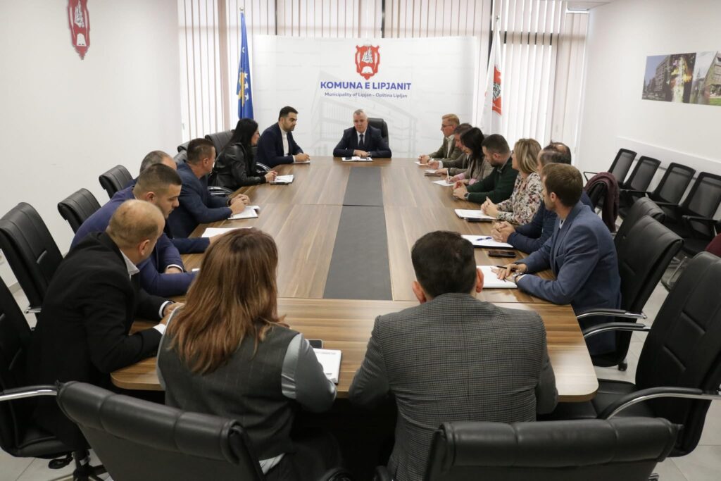 Drejtuar nga Kryetari i Komunës, Imri Ahmeti, sot është mbajtur mbledhja konsultative e Bordit të Drejtorëve