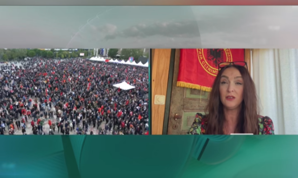 Aktivistja Uka: Diskutimi për mungesën e Jasharëve në protestë, gjëja më e gërditshme që kam dëgjuar