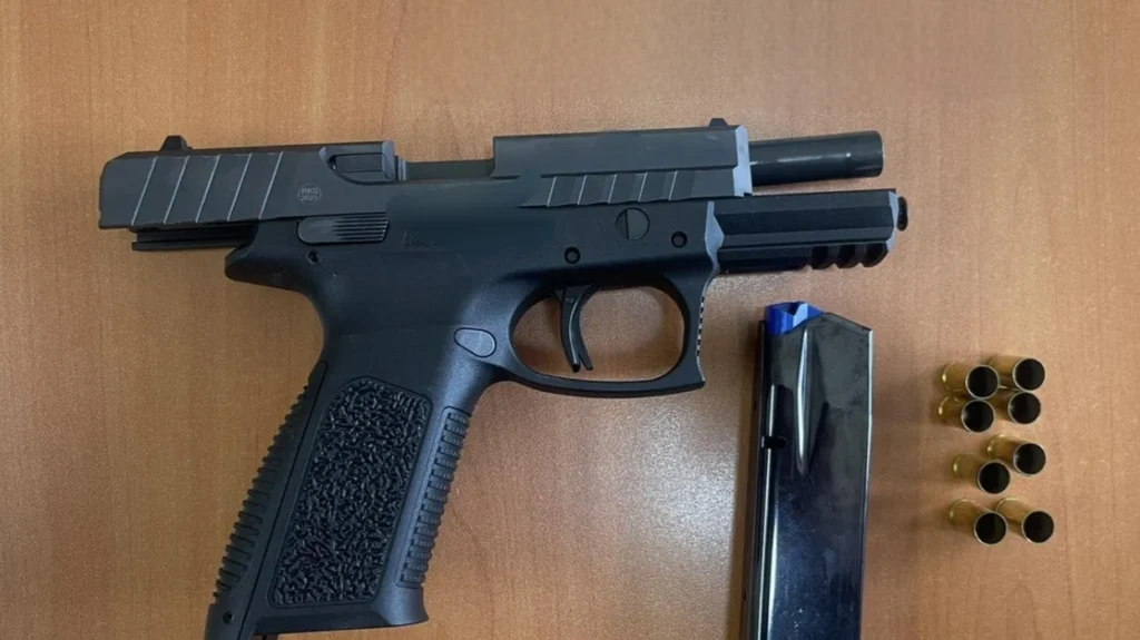 Të shtëna me armë gjatë një dasme në Ferizaj, policia sekuestron armën dhe nis procedurat ligjore