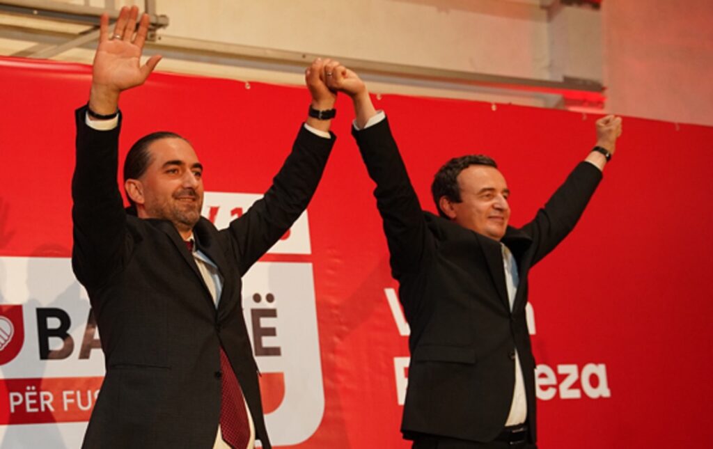 VV e shpall fitoren: Faleminderit Fushë Kosovë!
