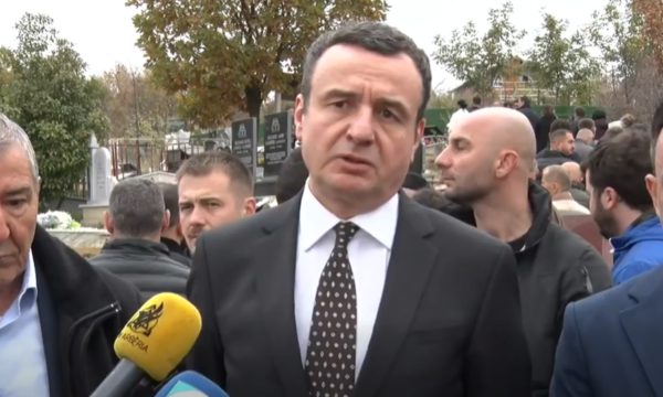 Moszbardhja e rastit të Astrit Deharit, Kurti: S’mund të bëhem prokuror e gjykatës, drejtësia është shtyllë e ndarë pushteti