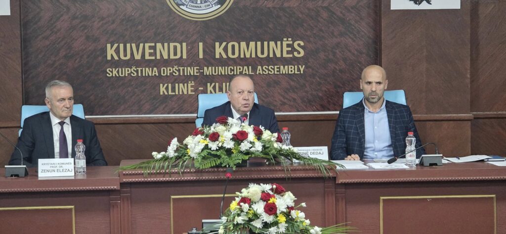 Enver Berisha zgjidhet kryesues i Kuvendit Komunal në Klinë